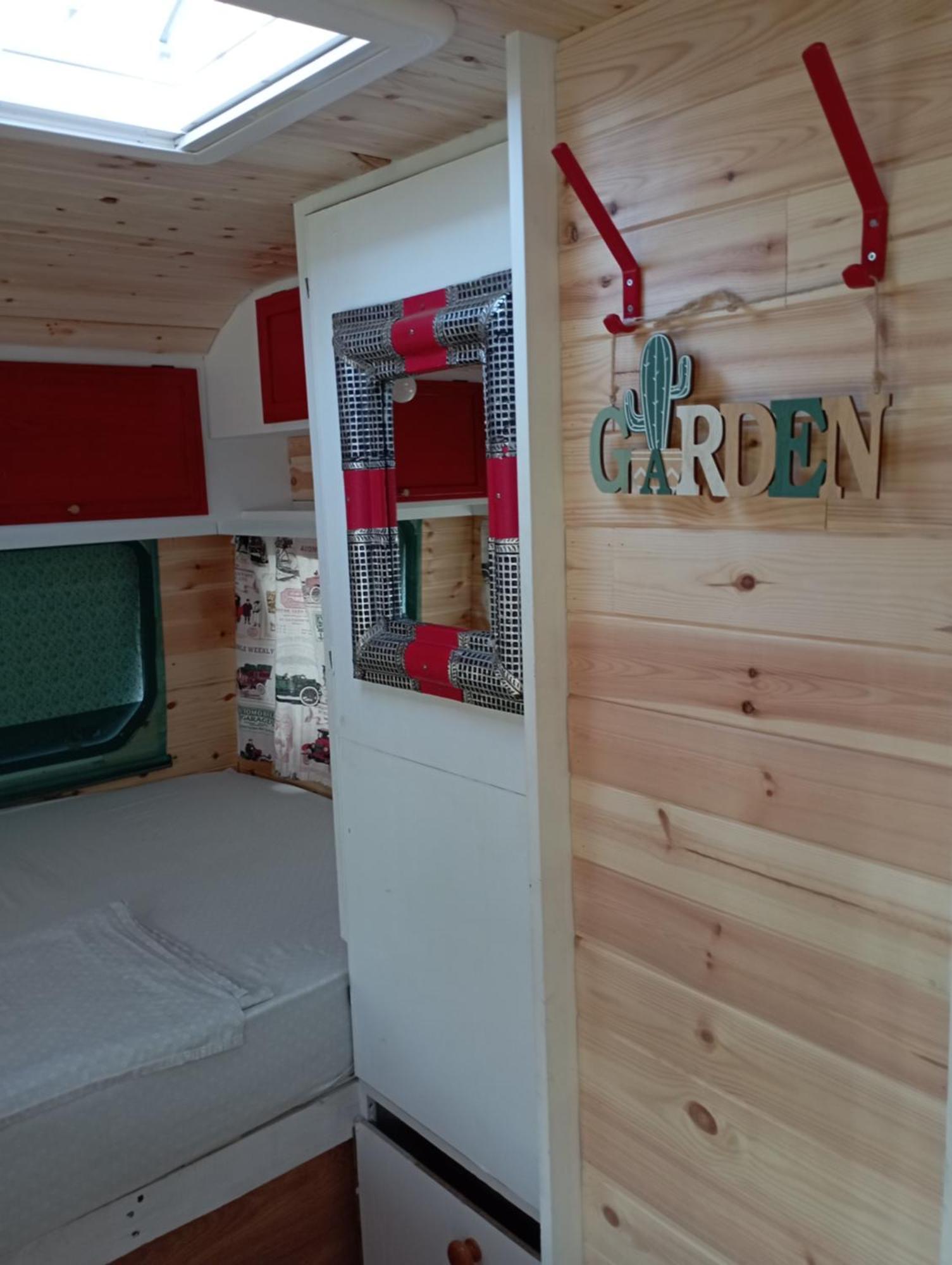 Camping Mascotas cerca de Alicante Hostal Sax Exterior foto