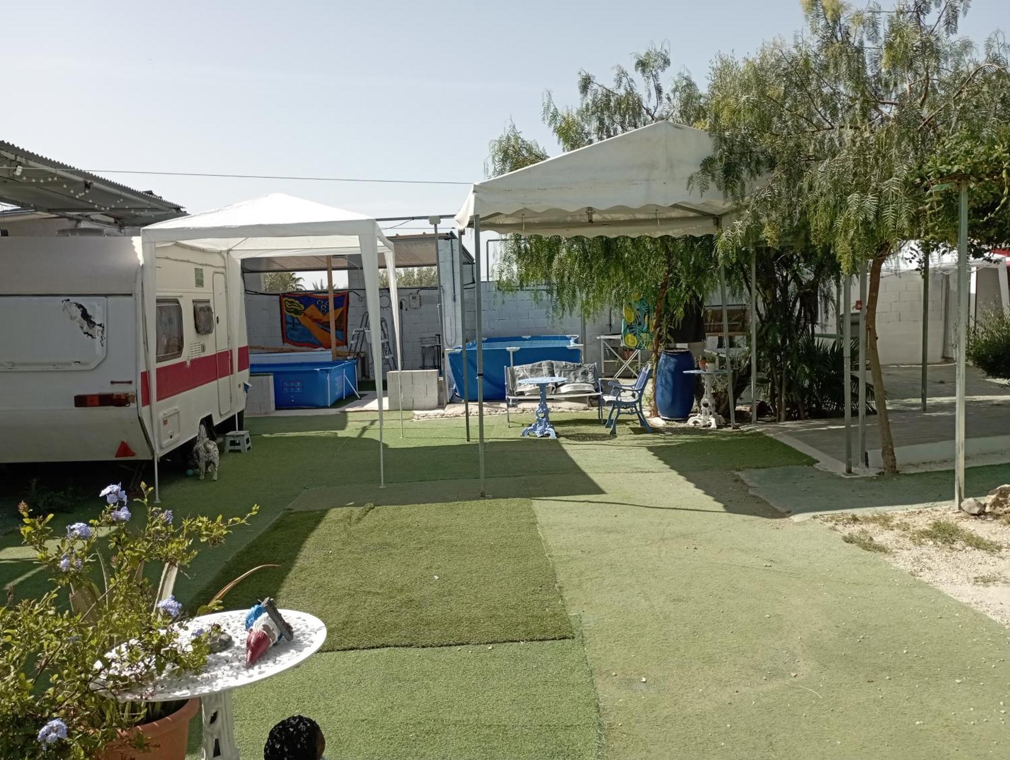 Camping Mascotas cerca de Alicante Hostal Sax Exterior foto